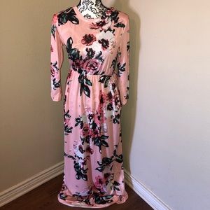 Woman’s 3/4” Sleeve Dress